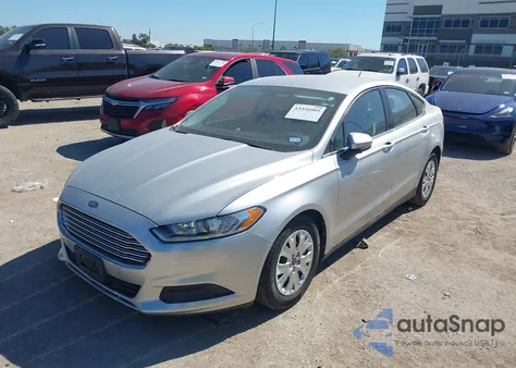 2013 Ford Fusion S z USA, uszkodzony, nr VIN 3FA6P0G78DR148823